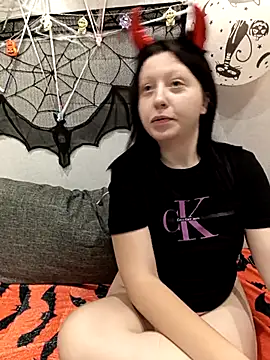 Nahida77 - SUCK FINGER AND KISS NECK