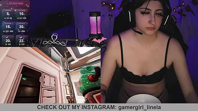 Gamergirl-Linela - LT Gets Halloween Special Video