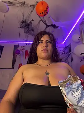 Kylievoosx - oil tits
