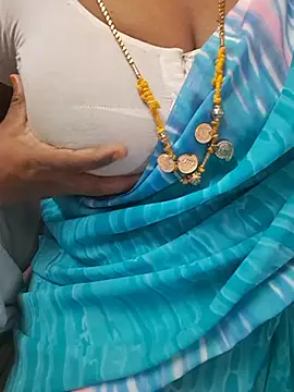 Tamil_Ammani - Boobs show😜😜😝🥰🔥🔥🔥
