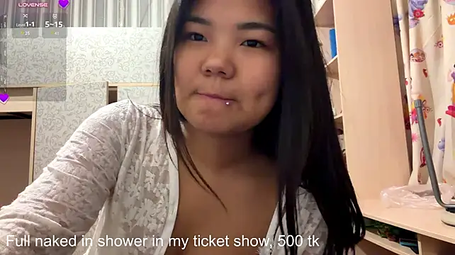 JohannaMickiewicz - Flash my sexy ass