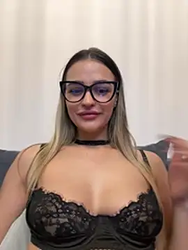 SelenaSweetie - Pussy Close🤩 and 3 mins ctr DOMI bigtip