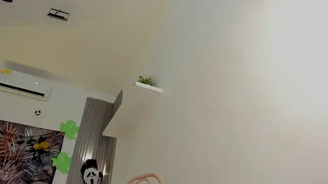 Daviana_hills - rub pussy with fingers close up