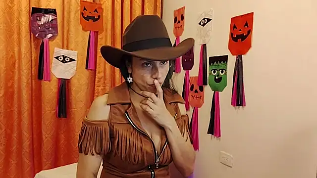 Bella_Exhibition - I take off my panties (no nudity) 👻🎃