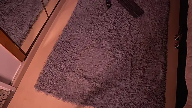 IzzyWild - 🥵BODYTOUR + FLASH PUSSY 🥵