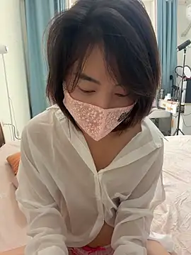Honghong-baby - 第一天有点怕