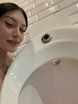 Melissa_crazy - Spit on fingers and fuck pussy harder💦
