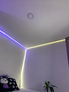 AmmyCollinsW - Keep me warm and wet😈