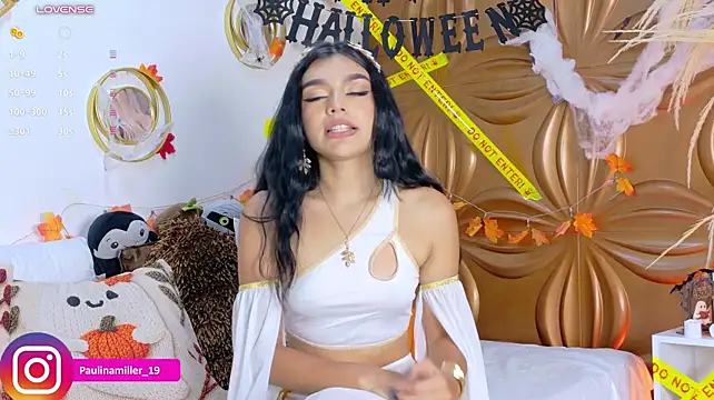 Paulinamillerr - Squirt+domi down the hot jet by my legs