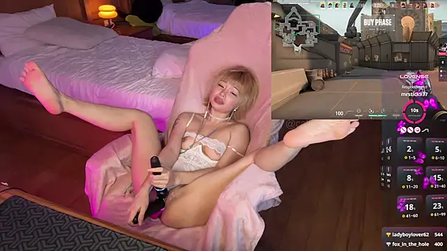 JayJaylov - Make my pussy wet while I play valo