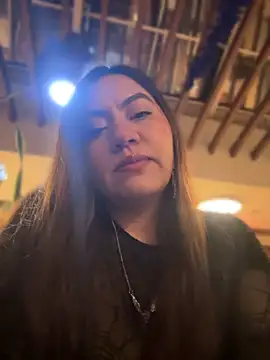 Bella_Pascualina - Show pussy in public