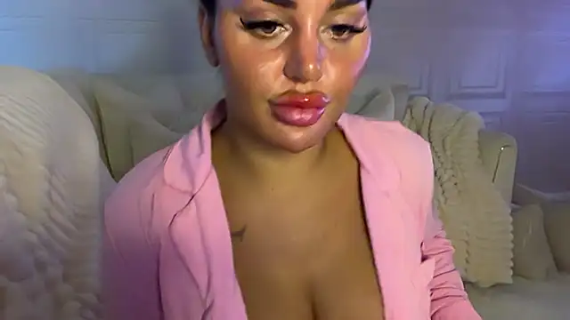 BIGBOOTYELLIEXXX - OIL TITS AND BLOWJOB