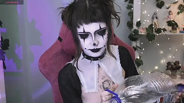 Gothickotik - doggy and spanks^^