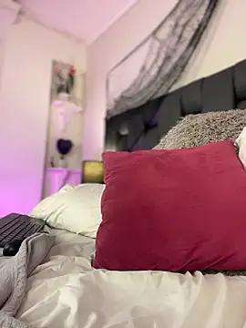 MiilaBlake - DILDO FUCK DEEP UNTIL DRIPPING WET