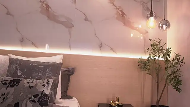 SolAvelar - 🥵Massage your boobs + Ahegao🥵