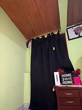 KattalellaGomez - Control Machín anal x3 mn +big squirt