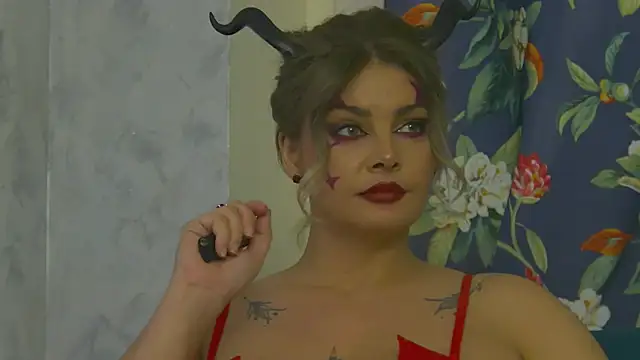RissaRheys - A kiss from the Devil