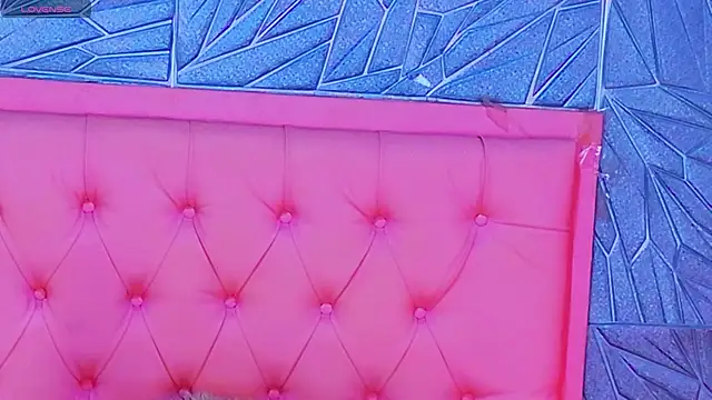 Macasweet - shake ass naked 500