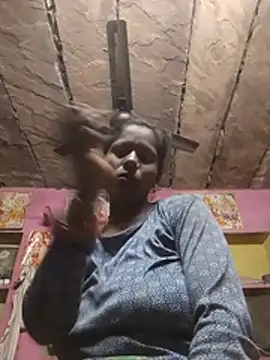 Hot_khusi753