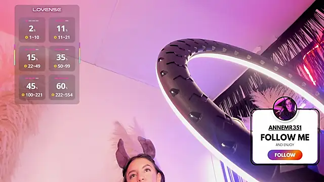 MaryAnneeXOO - Take a closer look at my butt