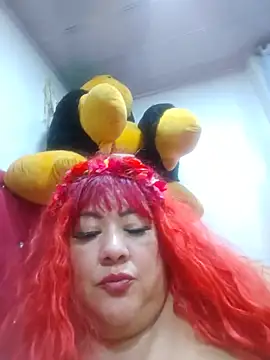 Nastymomslave - BOTTLE PUSSY
