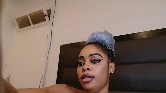 Milkypussyy - SQUIRT SHOW