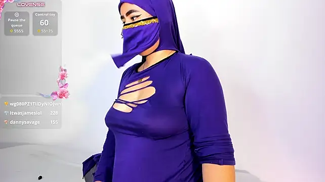 Halabi_saha - show pussy