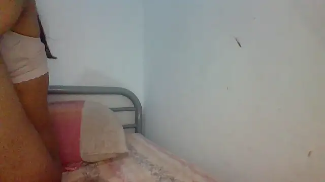 Hornycoupleeu - 1 Fingering in my Ass 🫦💦🥵