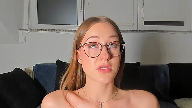 Laurasommer - 100 slaps on pussy