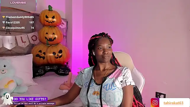 Tahira_21_ - Fingering hmmm!