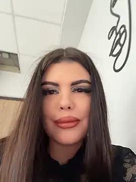 AmelliaDiamond - Jerking pussy in cafe +slup boobs