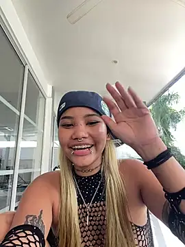 Scarlet_Thai - Oil boobs
