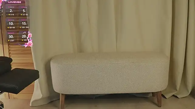 CassieSwon - DILDO IN ASS