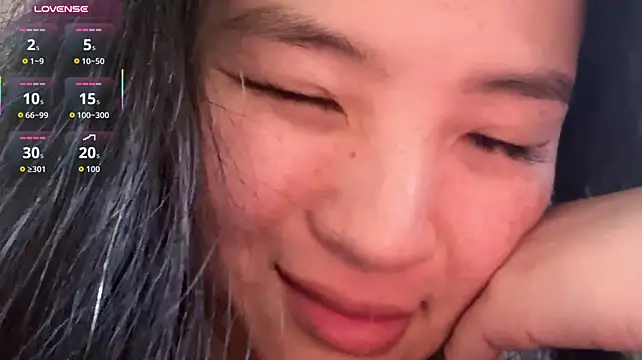Tavie1744 - bare my butt 3min