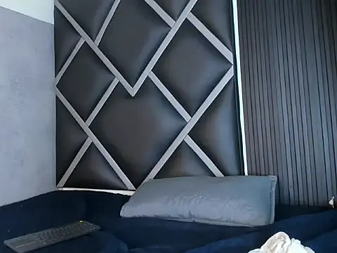 Roxyy_foxyy - Show tits + oil