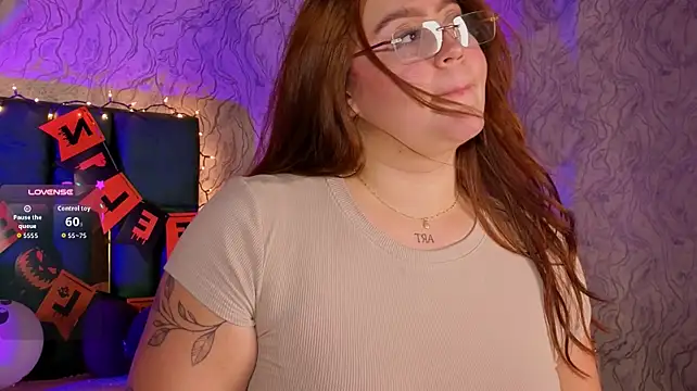 Emilia_monroe - Hit this prehistoric big ass hard
