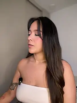Amberxbluee - SPANK MY ASS + FINGER IN ASS