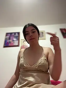 Cloew_Marz - Lingerie + sexy show 🤫