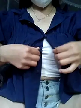 Miuxu_8800 - C2c ủng hộ bé đi 🦋🦋💦💦