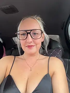 MerlinDave - Finger pussy/naked 😋😋✌️🥵