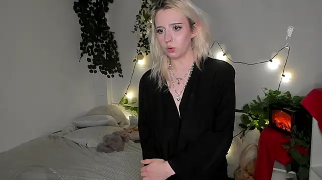 White__SunnyLove - Cream on boobs close up