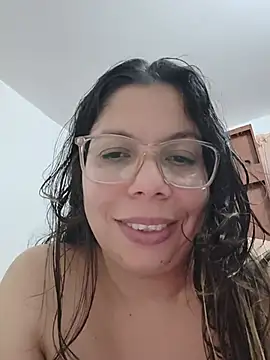 Carliina_Soussa - Mostrar cuerpo , vagina tocándose