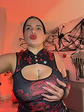 Carol_latina13 - 😈🥵😍NAKED+ NIPPLE CLAMPS 😈🥵😍