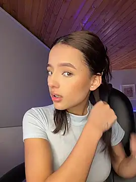 Sofia18_pinkk - SHOW OIL IN BOOBS💦🍒