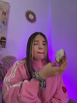 Ashleyjenner_ - Sexy Dancing 💚
