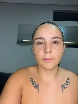 BrunaMendees - PENETRAÇÃO DUPLA COM DOIS CENOURAO