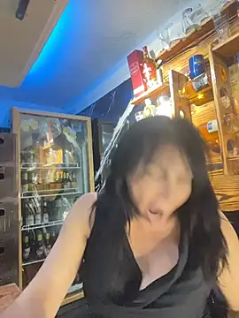 _Pamela04 - Fuck my pussy with beer bottle in bar