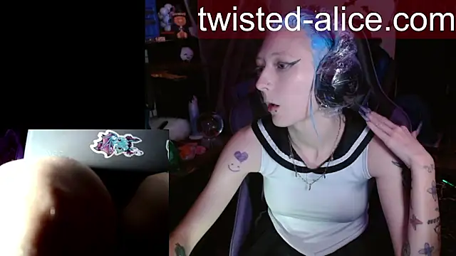 Twisted_Alice