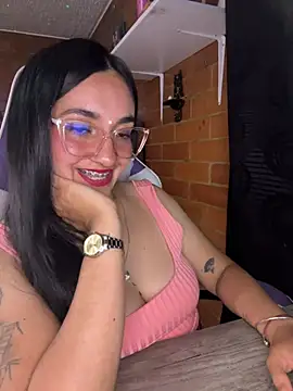 AlessiaGold - make me wet and horny love CUM and SQUIT