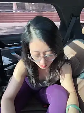 Weiwei103 - 后入姿势打屁股10次Doggy Style & 6 Spanks